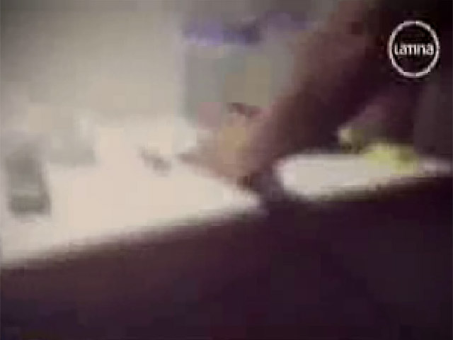 На видео, показанном в эфире программы "Sin medias tintas", Антауро Умала, отбывающий наказание в тюрьме строгого режима, набивает сигарету, по видимому, марихуаной