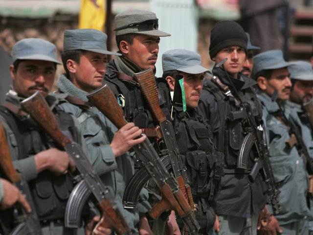 Более десяти афганских военнослужащих арестованы по подозрению в подготовке теракта в здании министерства обороны страны в Кабуле