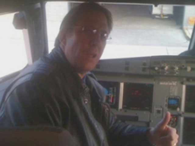 Пилот американской авиакомпании JetBlue Клейтон Осбон, из-за буйного поведения которого пассажирский самолет со 135 пассажирами на борту, летевший из Нью-Йорка в Лас-Вегас, совершил экстренную посадку в Техасе, предстанет перед судом