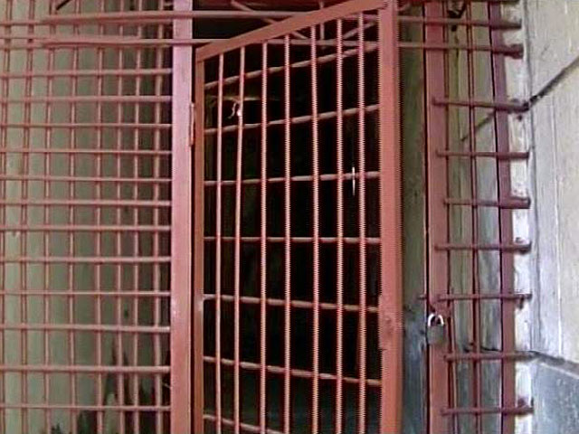   Невиновный в убийстве житель Камчатки 12 лет сидит в колонии строгого режима из-за "бумажной волокиты"