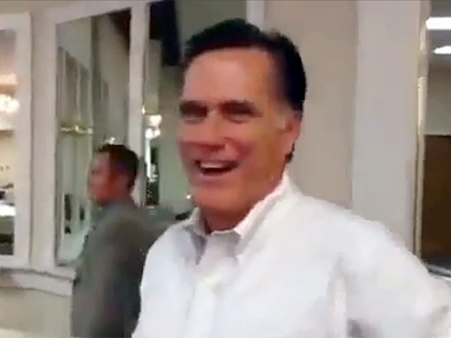 Экс-губернатор Массачусетса и фаворит предвыборной гонки от Республиканской партии Митт Ромни стал жертвой первоапрельского розыгрыша собственных помощников