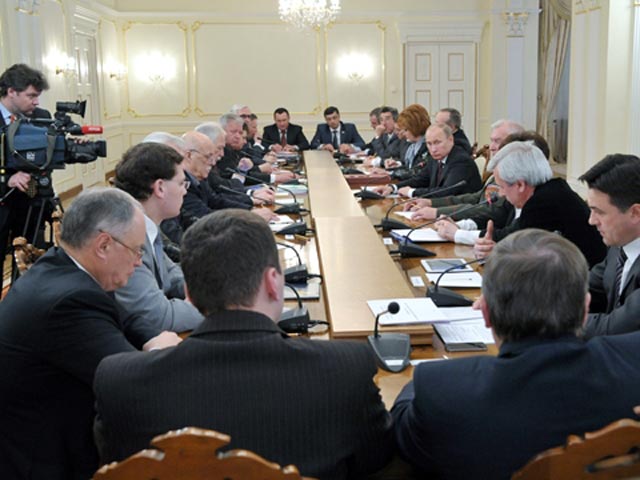 Владимир Путин встретился с членами координационного совета Общероссийского народного фронта, 3 апреля 2011 года