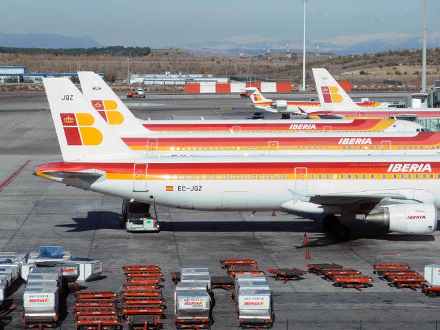 Испанская авиакомпания Iberia отменила рейсы в Москву из-за забастовки пилотов