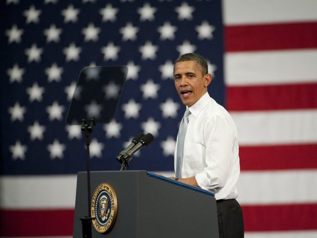 Президент США Барак Обама раскритиковал позицию представителей Республиканской партии США, отказывающихся поднять налоги для наиболее состоятельных американцев