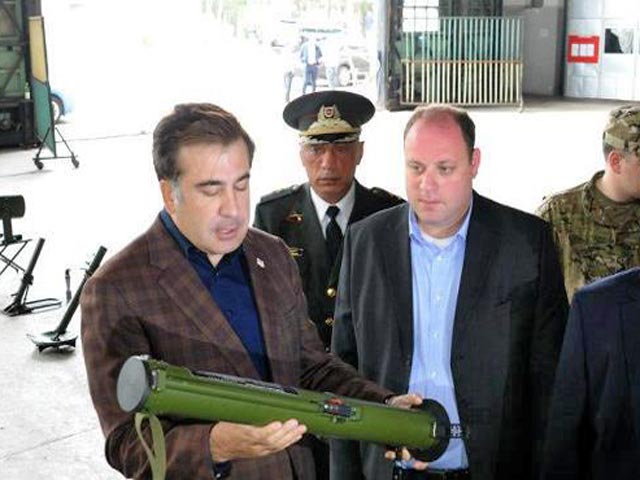 Президент Грузии Михаил Саакашвили всерьез вознамерился заняться укреплением военной мощи своей страны во имя прогресса и защиты от возможной агрессии со стороны России