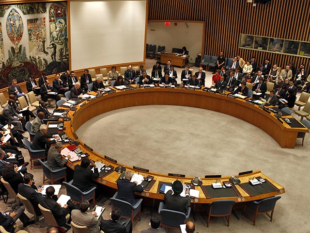 Совет Безопасности ООН проведет в субботу в 19:00 по московскому времени голосование по проекту резолюции, санкционирующей направление в Сирию передовой группы наблюдателей ООН
