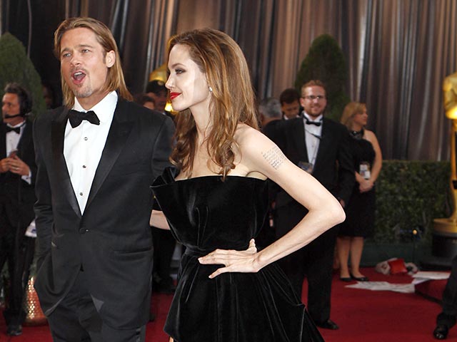 Голливудские звезды Брэд Питт и Анджелина Джоли после нескольких лет гражданского брака, наконец, объявили о своей помолвке