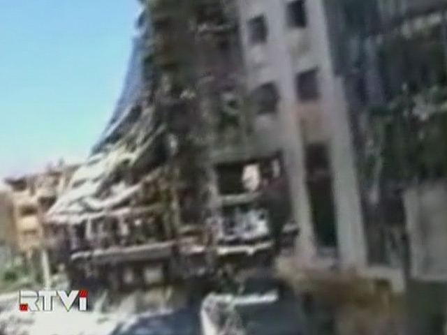 Сирийские оппозиционеры сообщают о том, что правительственные войска вновь приступили к военным действиям в Хомсе