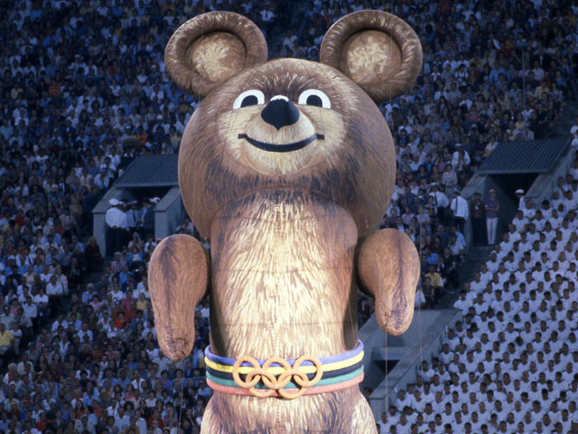К сочинским Играм 2014 года выпустят ретро-сувениры с олимпийским Мишкой