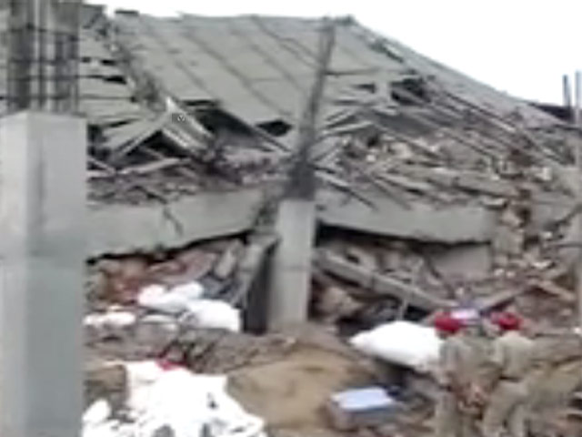 В западной части Индии в городе Джаландхар (штат Пенджаб) этой ночью произошло обрушение здания фабрики, производящей постельное белье. По предварительным данным, прична инцидента - взрыв в котельной