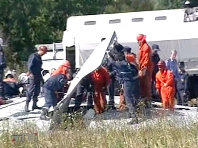 Напомним, согласно официальной версии, рейсы Москва - Сочи и Москва - Волгоград 24 августа 2004 года взорвали Сацита Джебирханова и Аманат Нагаева