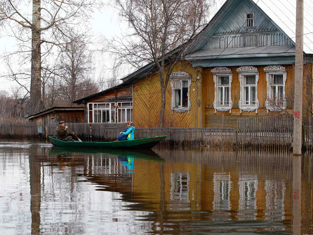 Число подтопленных домов в России за сутки выросло на треть