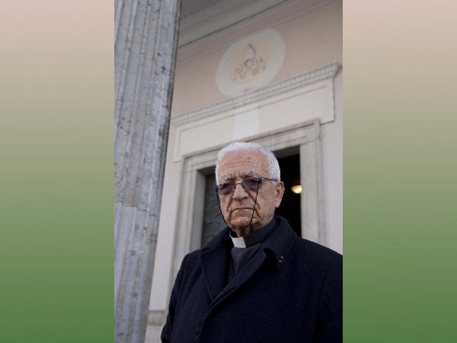 Священник Винченцо Кьоди пострадал за то, что вопреки запрету епархиального начальства решил баллотироваться на государственный пост в муниципальном учреждении