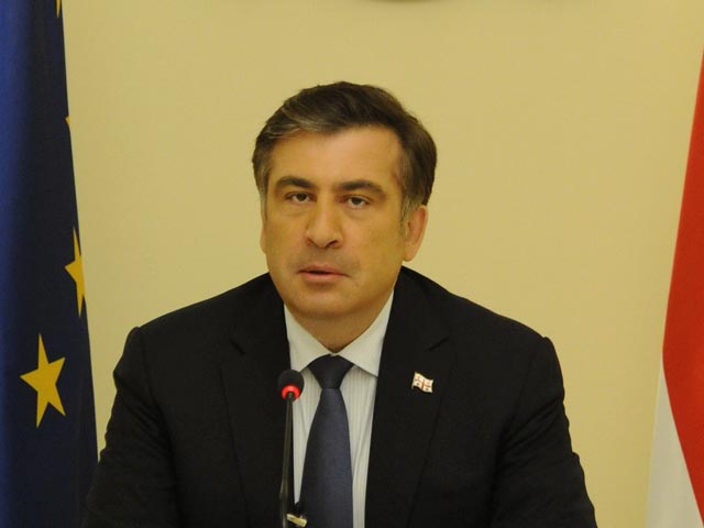 Президент Грузии Михаил Саакашвили заявил, что готов отказаться от занимаемого поста, если Россия выведет своих военных из Абхазии и Южной Осетии