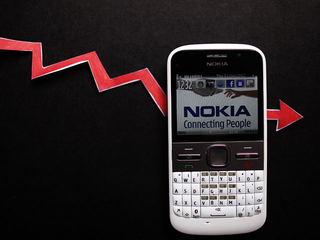 Nokia лишилась статуса крупнейшего производителя телефонов