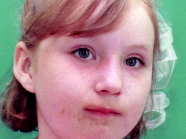 Тело 7-летней Юли Стахеевой полицейские и сотрудники МЧС обнаружили подо льдом