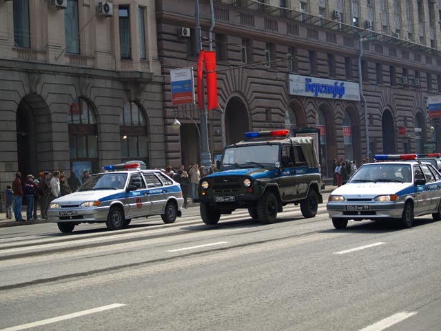 Движение автотранспорта в Москве будет вновь ограничено в четверг в связи с репетицией парада Победы на Красной площади с 18 часов и до окончания мероприятия