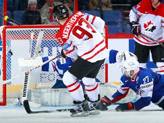 Канадцы разгромили французов на чемпионате мира по хоккею  