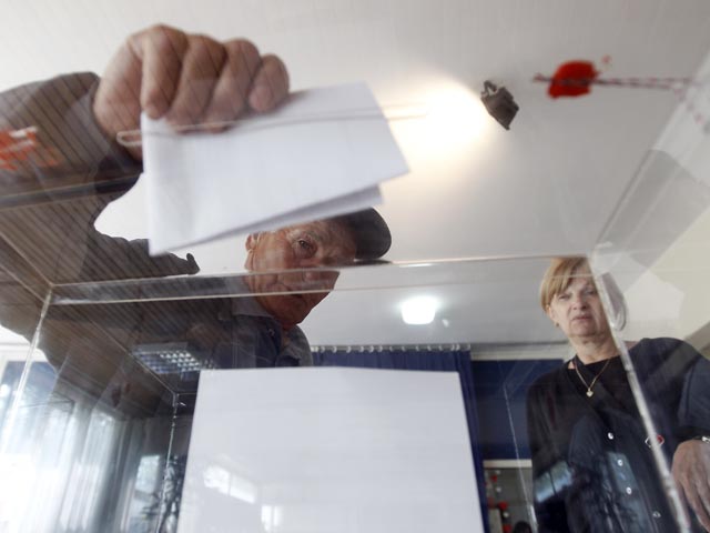 На парламентских выборах в Сербии лидирует оппозиционная коалиция