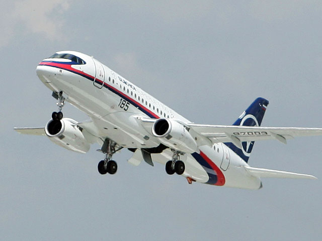 "Аэрофлот" не собирается отказываться от Superjet-100 из-за катастрофы в Индонезии