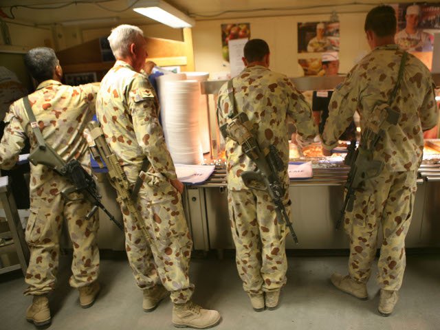 Большая часть австралийских военных вернется домой из Афганистана к концу 2013 года