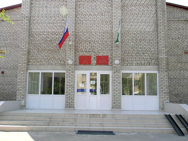 Сибайский городской суд Башкортостана признал виновным бывшего уполномоченного полиции Зуфару Кутлугужина, который в состоянии алкогольного опьянения насмерть сбил человека