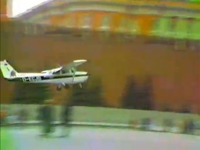 Немецкий пилот Матиас Руст, который приземлился во время "холодной войны" на Красной площади, назвал свой полет безответственным