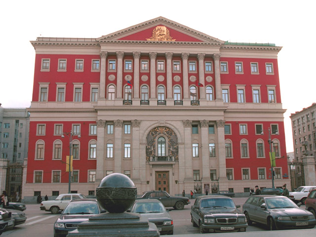 Власти Москвы дали согласие на проведение в субботу, 19 мая, шествия художников по московским бульварам под названием "Кочевой музей современного искусства"