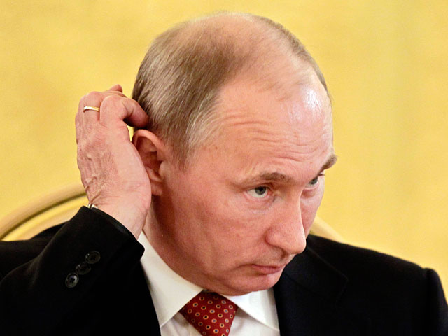 Накануне саммита G8 в Кэмп-Дэвиде зарубежные аналитики высказывают различные мнения относительно того, как следует поступить с Россией после скандального отказа президента РФ Владимира Путина приехать в США