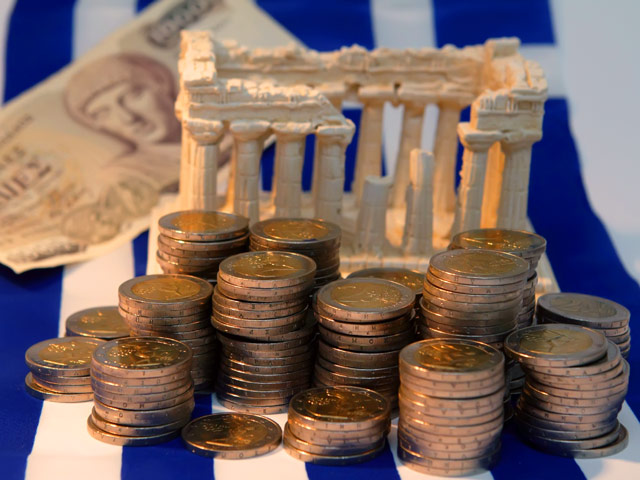 Международное рейтинговое агентство Fitch объявило о понижении долгосрочного кредитного рейтинга Греции в национальной и иностранной валюте на один пункт - с "В-" до "ССС"