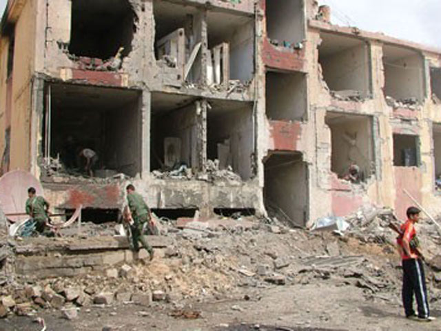 В Сирии в субботу произошел масштабный теракт - жертвами взрыва, произошедшего в городе Дейр-эз-Зоре, стали семь человек