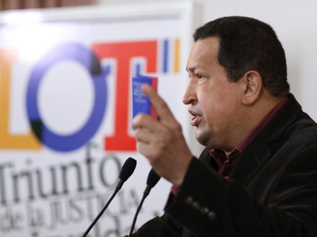 Президент Венесуэлы Уго Чавес сообщил, что "с каждым днем чувствует себя все лучше, восстанавливая здоровье после курса лучевой терапии"
