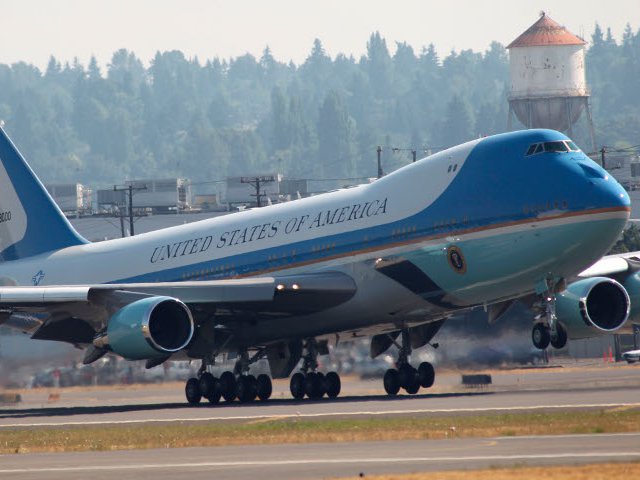 В США эксплуатация президентского Boeing-747 обходится национальным ВВС в 179,750 долларов в час