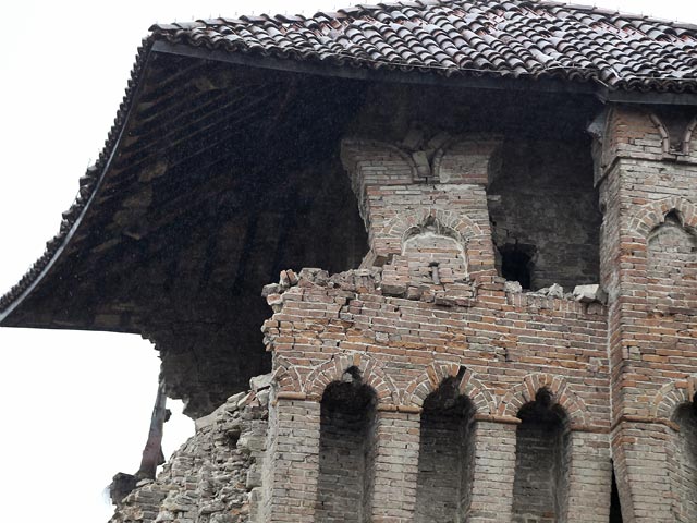 В пострадавших от землетрясения итальянских районах введен режим ЧП