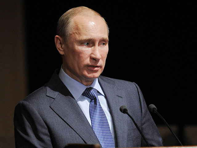 Президент России Владимир Путин впервые прокомментировал поправки в закон о митингах, которые "Единая Россия" уже приняла в первом чтении