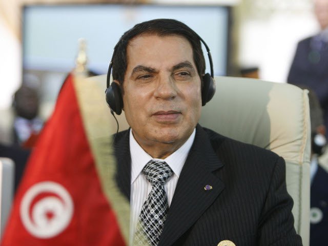 Военный трибунал Туниса потребовал смертной казни для бывшего президента страны Зин аль-Абидина бен Али
