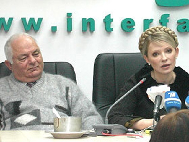 Геннадий Тимошенко одно время возглавлял корпорацию "Единые энергетические системы Украины", по деятельности которой возбуждено уголовное дело против Юлии Тимошенко
