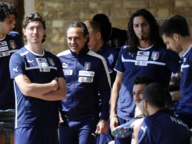 Сборная Италии готова сняться с Евро-2012 из-за скандала с договорными матчами