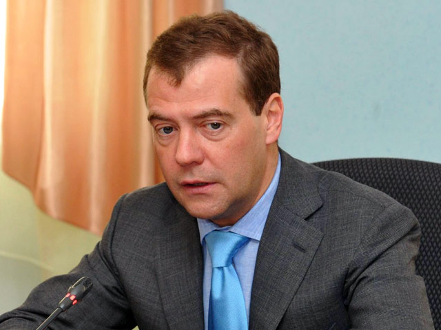 Премьер-министр РФ Дмитрий Медведев примет участие в программе "Познер" на Первом канале