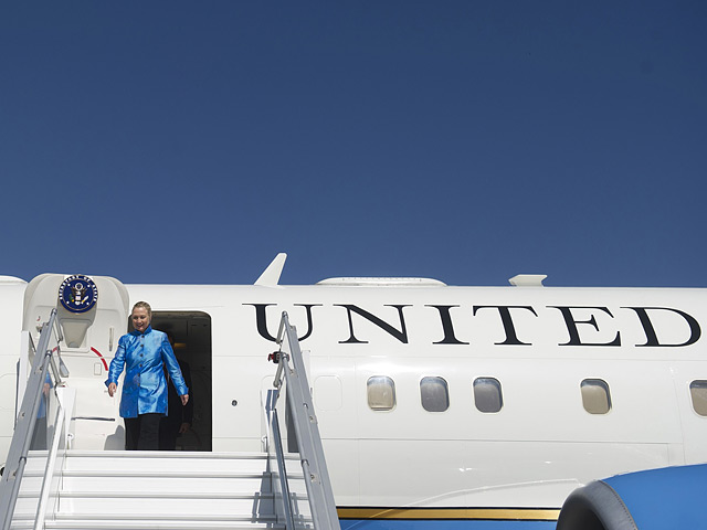 Провокации произошли накануне визита в регион госсекретаря США Хилари Клинтон, которая в среду будет в Баку, а также накануне встречи 18 июня в Париже глав МИДов Армении и Азербайджана