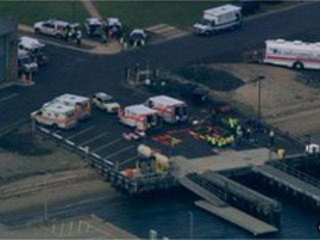 Семь человек получили ранения в результате взрыва на яхте у восточного побережья США