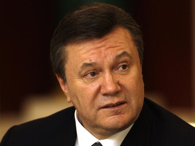 Президент Украины Виктор Янукович заявил о "политическом давлении" на его страну в связи с тюремным заключением экс-премьера Украины, лидера оппозиции Юлии Тимошенко, заявив, что считает ее причастной к ряду уголовных дел