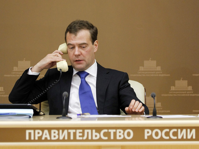 Накануне назначения правительства Дмитрия Медведева и сразу после его назначения наблюдатели обсуждали вопрос самостоятельности премьера и его кабинета
