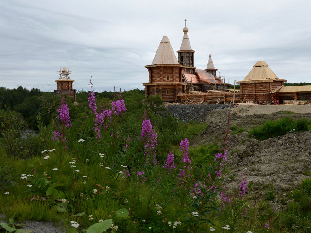 В древнейшей православной обители Заполярья - Трифоновом Печенгском монастыре, который, кстати, является самым северным по своему географическому положению в мире, закончено строительство нового храма