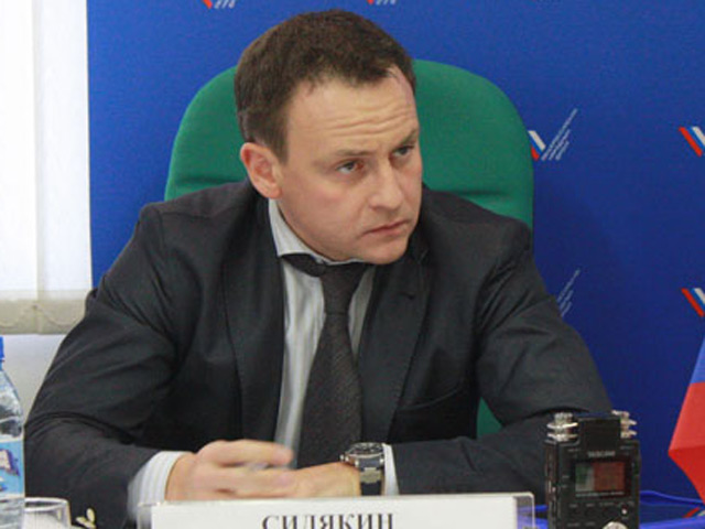 Александр Сидякин потребовал разобраться в причинах отказа нижегородским оппозиционерам в "шествии за батоном с друзьями"