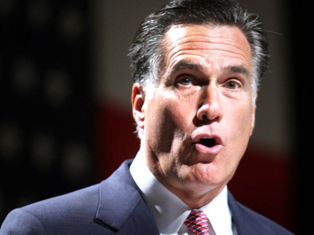 Кандидат в президенты США от Республиканской партии Митт Ромни раскритиковал инициативу своего соперника-демократа Барака Обамы о прекращении депортации молодых нелегальных иммигрантов