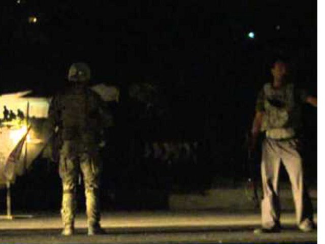 Боевики движения "Талибан", вооруженные гранатометами и автоматами, напали на расположенную у озера Карга гостиницу, когда там проходили свадебные торжества