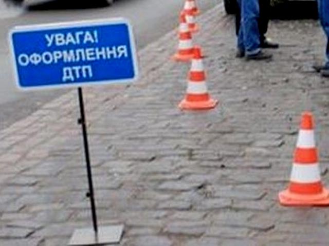 В ночь на субботу в Запорожской области произошло ДТП с участием двух машин. Шестеро людей стали жертвами происшествия, двое из них - дети 6 и 9 лет