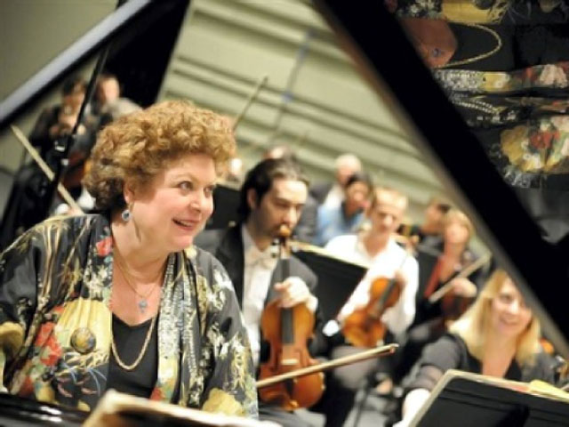 Брижит Анжерер, которую издание Le Figaro называет "самой русской среди французских пианисток", умерла в Париже от рака в возрасте 59 лет в субботу, 23 июня