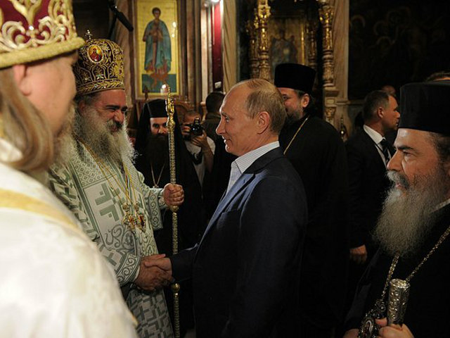 Российский президент поклонился в Иерусалиме святыням христианства и иудаизма
